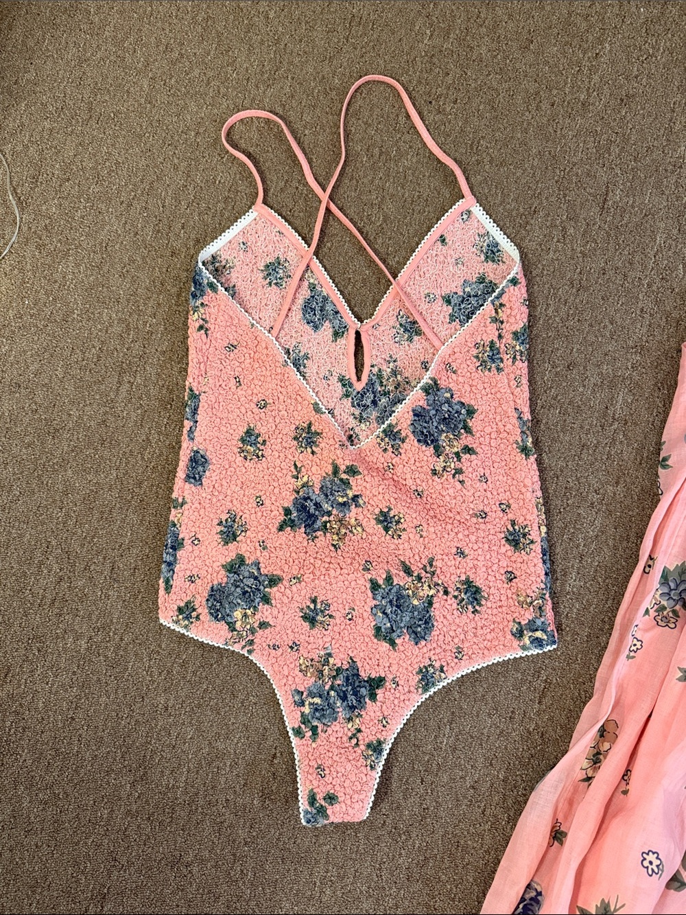 Free People
Seaside Rose Set - Picture 9 of 16